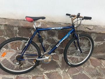 4 bici in blocco,  uomo, donna e 2 da bambini
