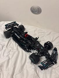 Lego Mercedes F1 W14