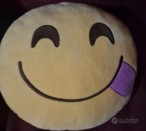 cuscini emoji 