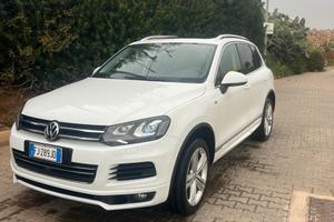 vw touareg r-line