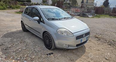 Grande punto 1.3 90cv 2006 157000km
