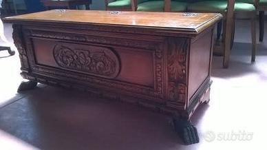 Cassapanca in legno intarsiata anni 40/50.
