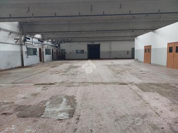 CAPANNONE A CARONNO PERTUSELLA