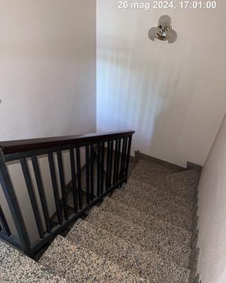Ringhiera passamano per scala