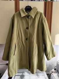 Cappotto da donna in panno di colore verde