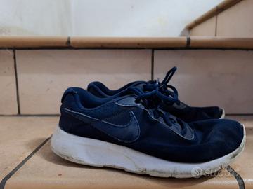 Scarpe nike Tanjun