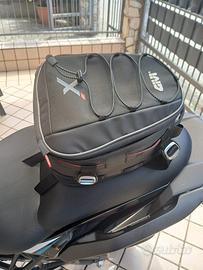 Zaino da moto Givi XL07 da 9 a 12 litri