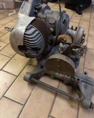 Motore vespa v12m