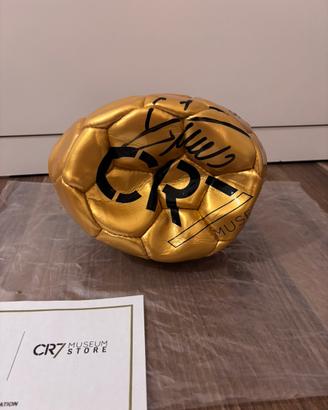 Cristiano Ronaldo Pallone d’oro autografato