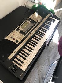 Tastiera Yamaha PSR - 740
