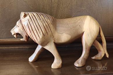 Leone intagliato a mano, artigianato etnico Africa