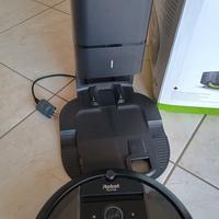 Roomba i7+