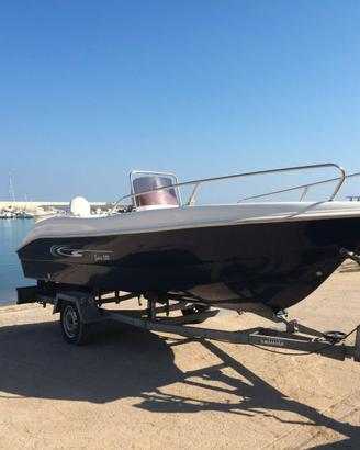 Barca a motore e carello omologato