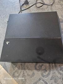 PlayStation 4 perfettamente funzionant