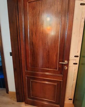 2 porte in legno massello