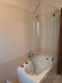 Vasca da bagno + paraschizzi 