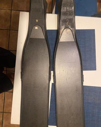 Pinne in carbonio