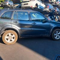 TOYOTA RAV 4 2005 SOLO PER RICAMBI