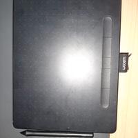 Tavoletta Grafica Wacom Intuos Small
