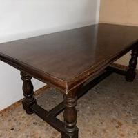 Tavolo in legno massello con due cassetti