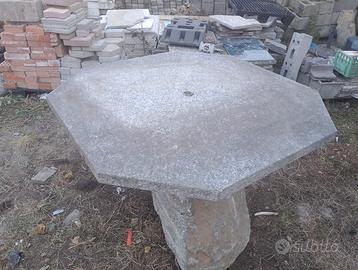 TAVOLO- OTTAGONALE- 7 POSTI. IN GRANITO