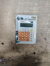 Calcolatrice elettronica Canodi – Bianca e Arancio