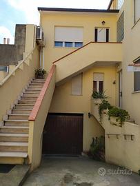 Trilocale con terrazza, mansarda abitabile e box