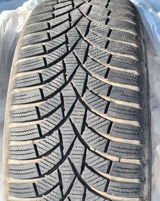 4 Gomme 225/60R17  103V invernali lamellari carico
