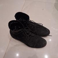 stivali in pelle nera numero 37