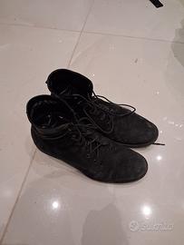 stivali in pelle nera numero 37