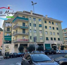 Appartamento di 180 m² con più di 5 locali a Recco