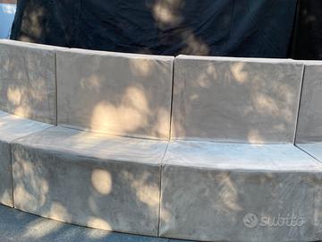 Sedute curve modulari con schienale