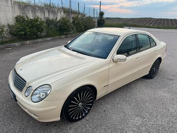Mercedes E200 kompressor metano