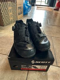 Scarpe Shimano MTB boa 42 piu attacchi