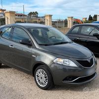 Lancia Ypsilon 1.2 69 CV 5 porte Unyca