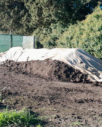 Compost  da letame bovimo biologico certificato