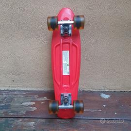 Skate rosso tipo Penny Board Awaii