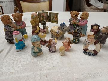 13 MINIATURE ARREDO SOPRAMMOBILI Oggettistica