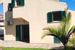 Marsala villetta unifamiliare fronte mare 