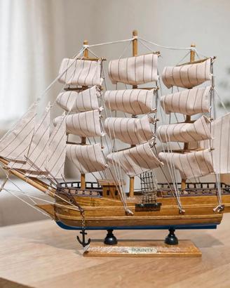 Veliero in Legno "Bounty" Vintage Anni 80/90