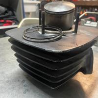 Cilindro e pistone per Aprilia 320 cx trial