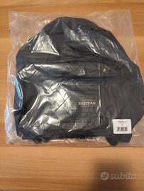 Zaino Eastpak 24L nero ideale scuola viaggio tempo