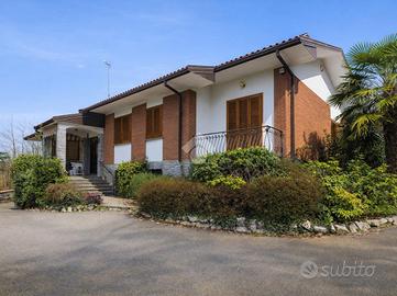 VILLA SINGOLA A ROASIO