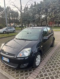 Ford Fiesta 1.2 16V 5p. Ghia