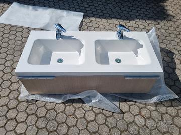 mobiletto bagno 