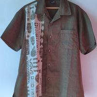 Camicia hawaiana a tema Tiki by Steady clothing 
