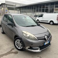 Renault Scenic Scénic XMod dCi 95 CV Start&Stop En