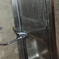 lavello con miscelatore 