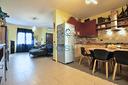 ampia-indipendente-con-doppio-cortile