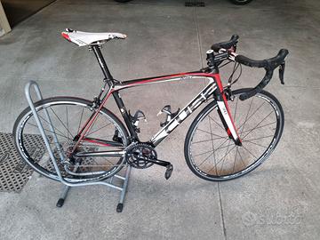 Bici Cube in carbonio